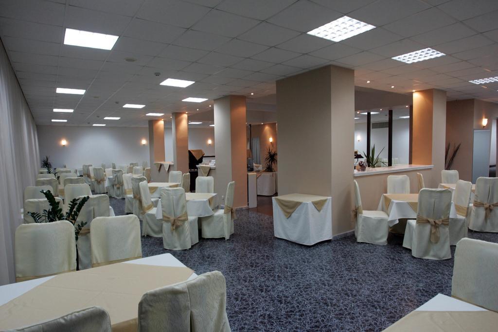 Grifid Vistamar Hotel Golden Sands Bagian luar foto